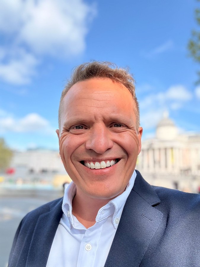 Portrait of Mark Creaser
